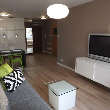 Apartament Z Ogrodem Wisniowy Sad-3